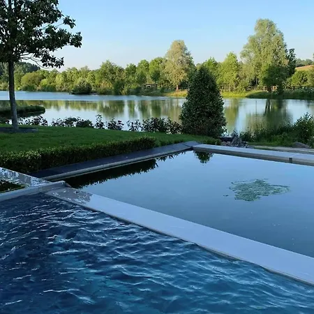 Couette-café La Francoisiere *